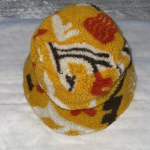 Fendi preloved 58cm 21AW Teddy fabric orange bucket hat excellent condition.